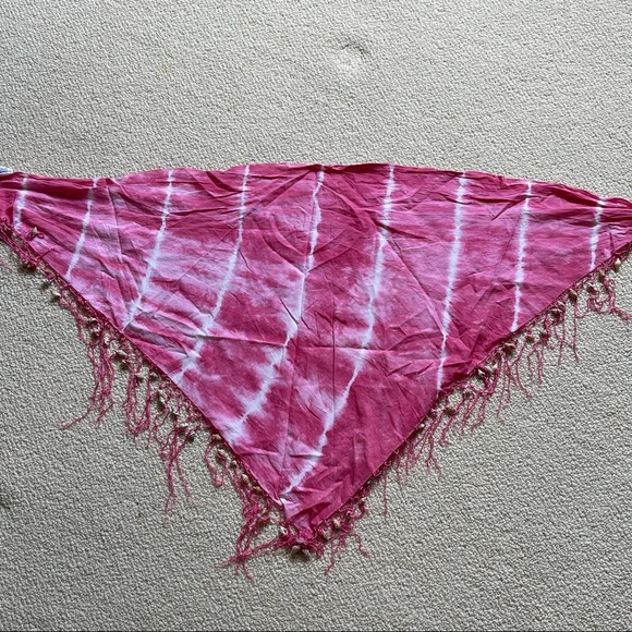 So cute! Beach wrap with real seashells, tie-dye - Picture 7 of 9